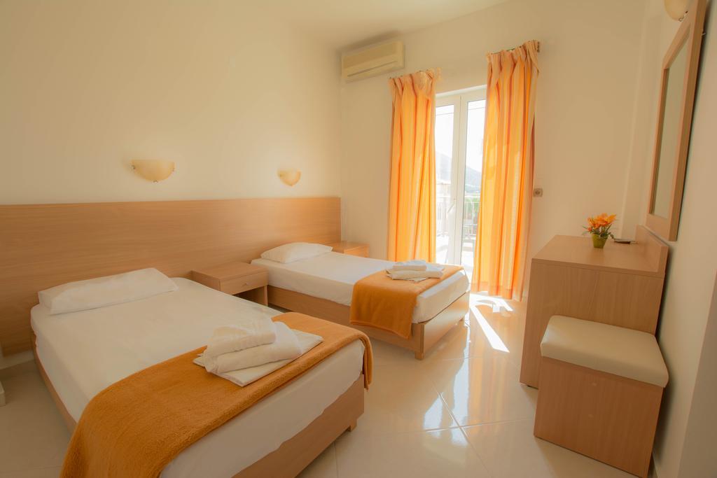 Frixos Hotel Malia  Exterior photo